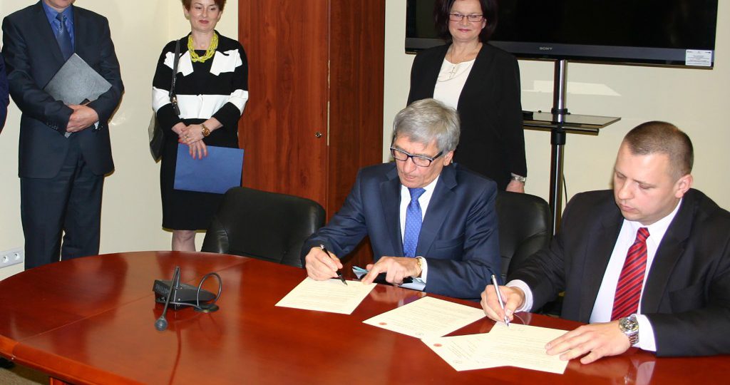 Podpisanie porozumienia pomiędzy Zespołem Szkół Ponadgimnazjalnych nr 1  w Stalowej Woli, a Wyższą Szkołą Prawa i Administracji w Rzeszowie