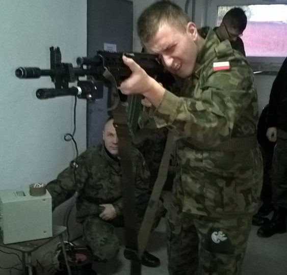 Zajęcia klasy wojskowej ZSP 1 w 16 Batalionie Saperów