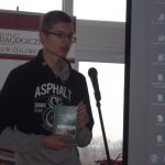Booktalking - finał konkursu 21 lutego 2017 r. w stalowowolskiej Filii Biblioteki Pedagogicznej z Tarnobrzega i zwycięskie 2 miejsce Karola Strzęciwilka