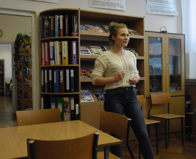 Booktalking