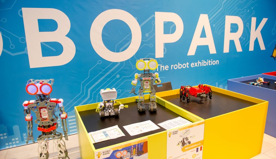 Mechatronicy z wizytą w „RoboPark-u”