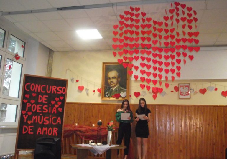 I Szkolny Konkurs: POESÍA Y MÚSICA DE AMOR.