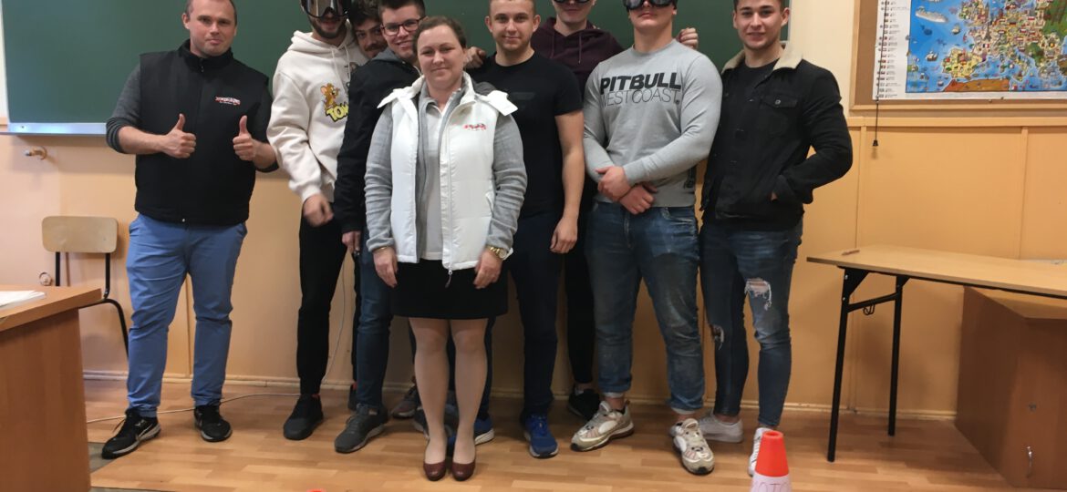 „Nie bądź dzbanem drogowym”