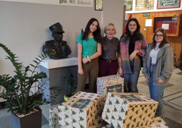 ,,Stalowowolska Paczka pomocy – Samotny ale nie sam”.