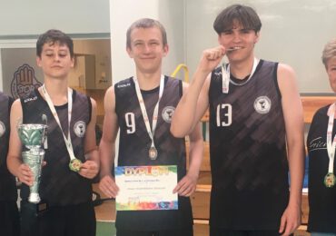 WICEMISTRZOWIE PODKARPACIA W KOSZYKÓWCE 3×3