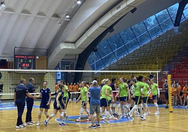 Charytatywny mecz siatkówki kobiet