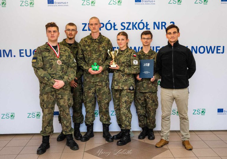 III miejsce na zawodach strzeleckich w Nowej Dębie